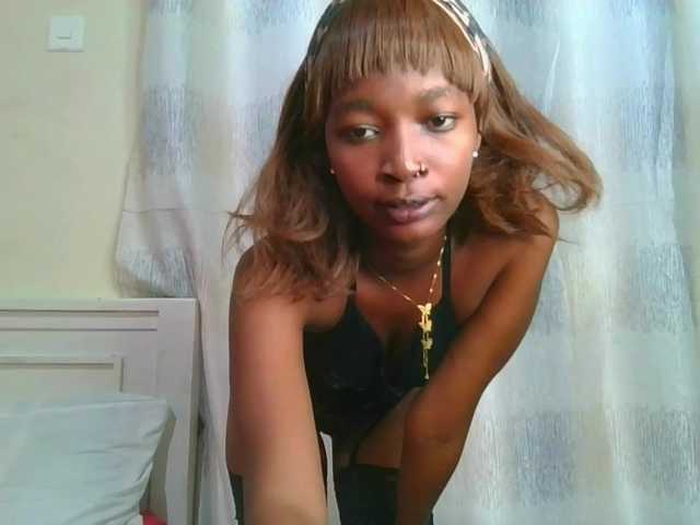 Hornylisa's BongaCams show and profile