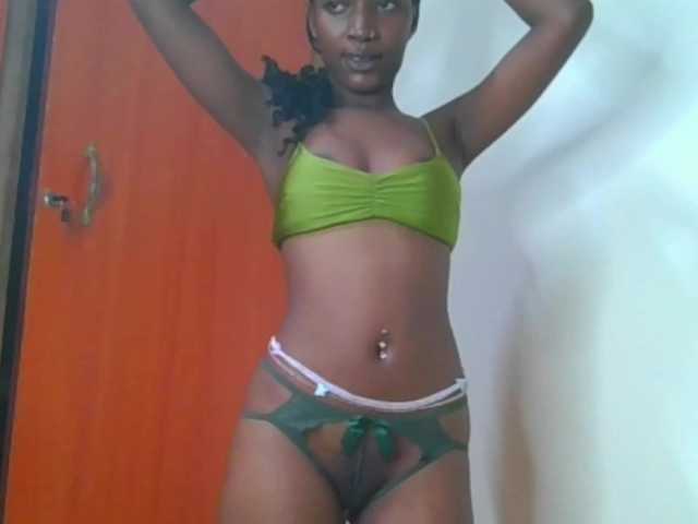 Hornylisa's BongaCams show and profile