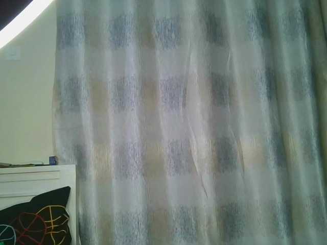 Hornylisa's BongaCams show and profile