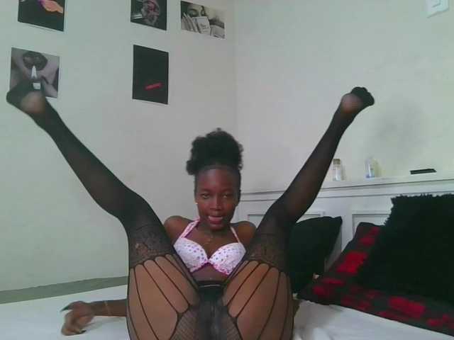 Hornylisa's BongaCams show and profile