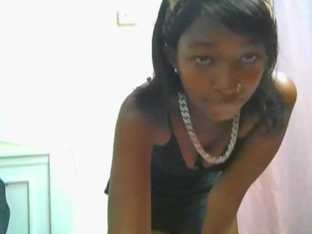 Hornylisa's BongaCams show and profile