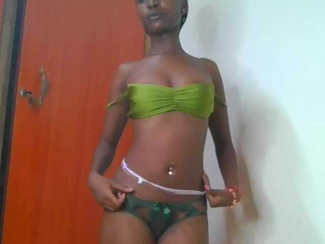 Hornylisa's BongaCams show and profile