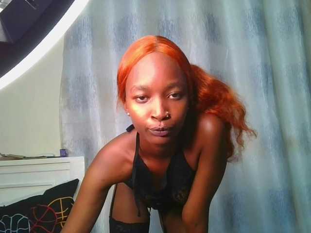 Hornylisa's BongaCams show and profile