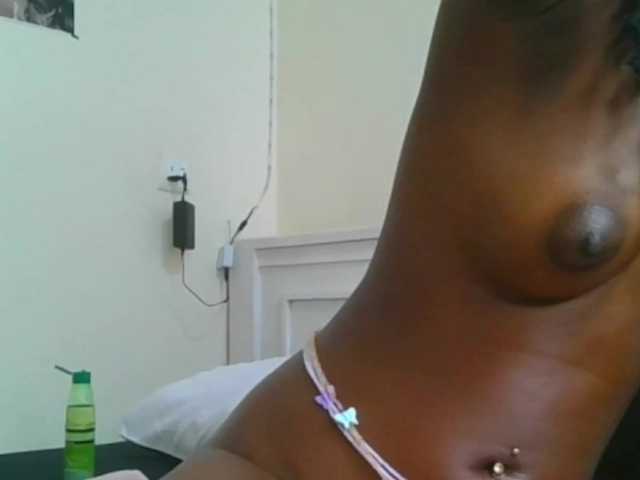 Hornylisa's BongaCams show and profile