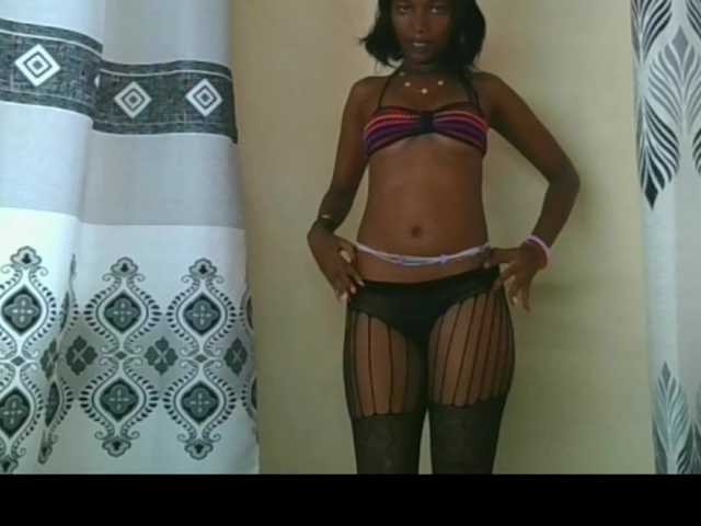 Hornylisa's BongaCams show and profile