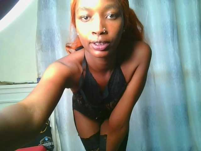 Hornylisa's BongaCams show and profile