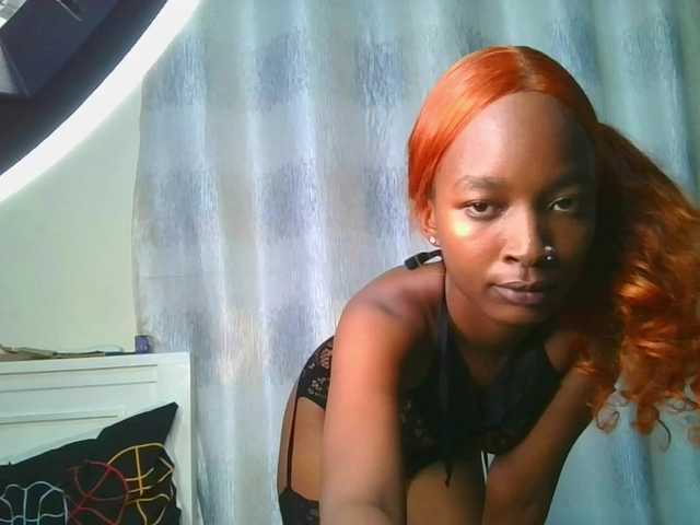 Hornylisa's BongaCams show and profile