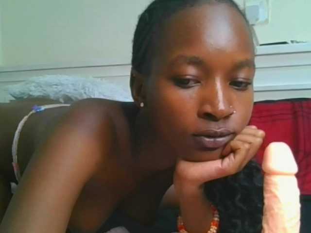 Hornylisa's BongaCams show and profile