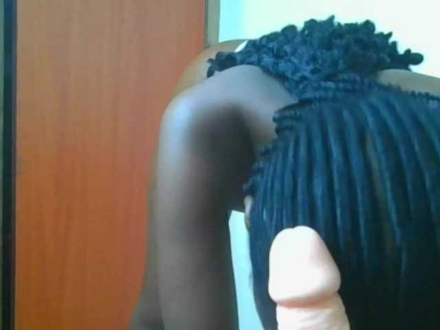 Hornylisa's BongaCams show and profile