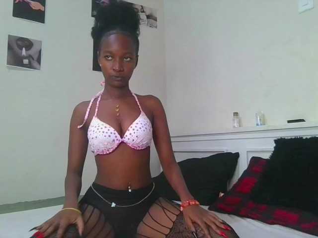 Hornylisa's BongaCams show and profile