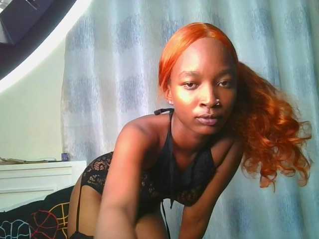 Hornylisa's BongaCams show and profile