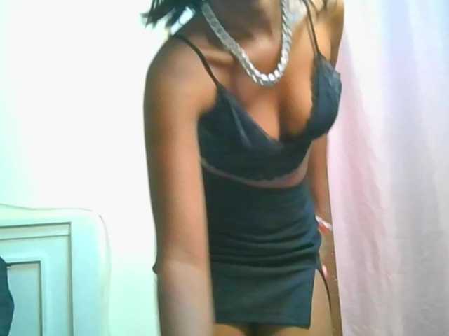 Hornylisa's BongaCams show and profile