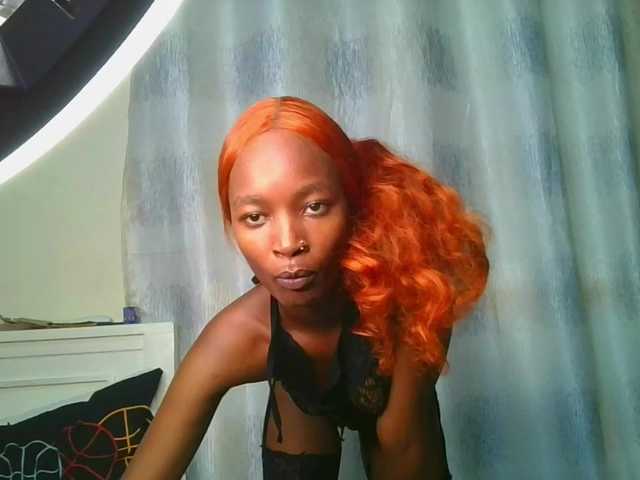 Hornylisa's BongaCams show and profile