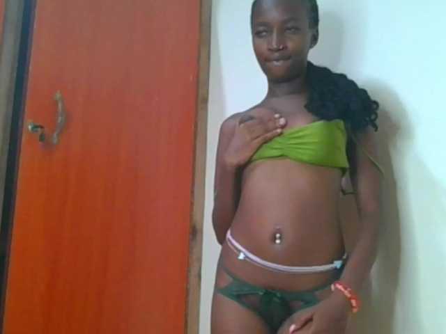 Hornylisa's BongaCams show and profile