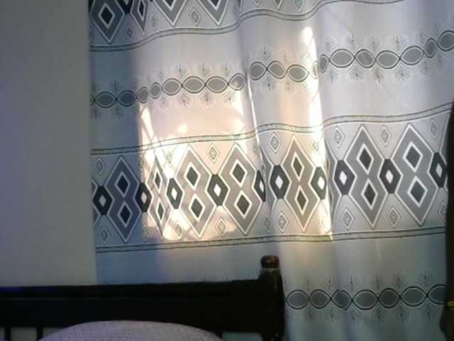 Hornylisa's BongaCams show and profile