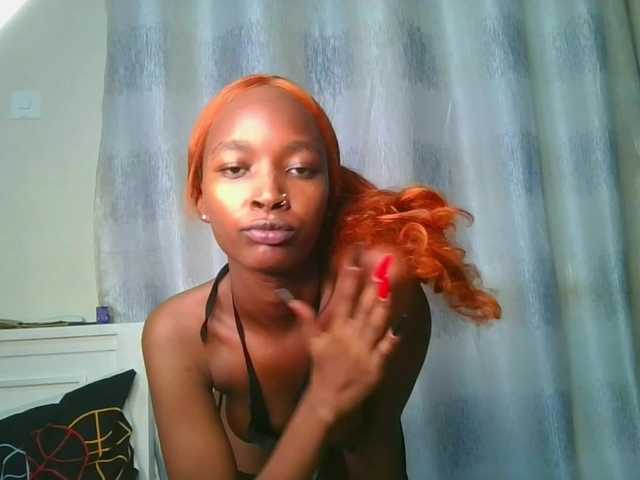 Hornylisa's BongaCams show and profile