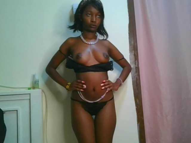 Hornylisa's BongaCams show and profile