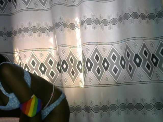 Hornylisa's BongaCams show and profile