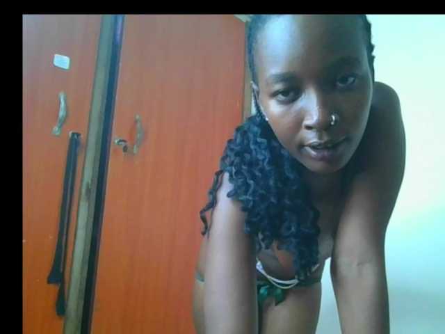 Hornylisa — cum show