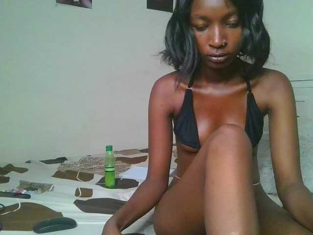 Hornylisa's BongaCams show and profile