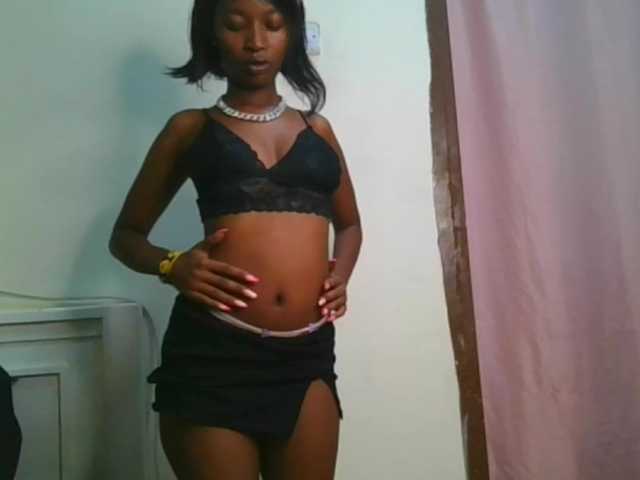 Hornylisa's BongaCams show and profile