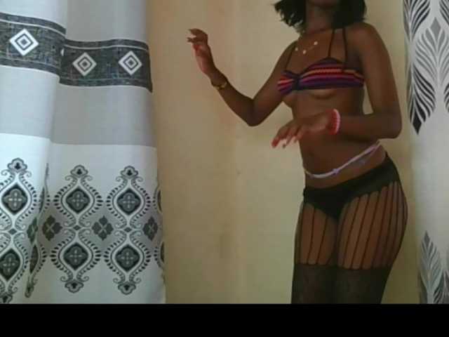 Hornylisa's BongaCams show and profile