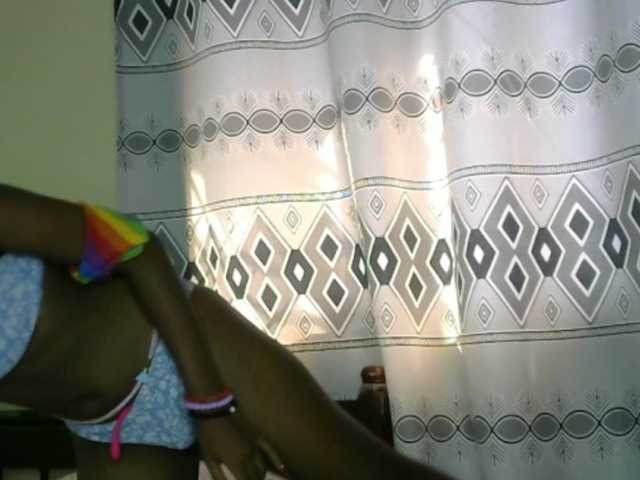 Hornylisa's BongaCams show and profile