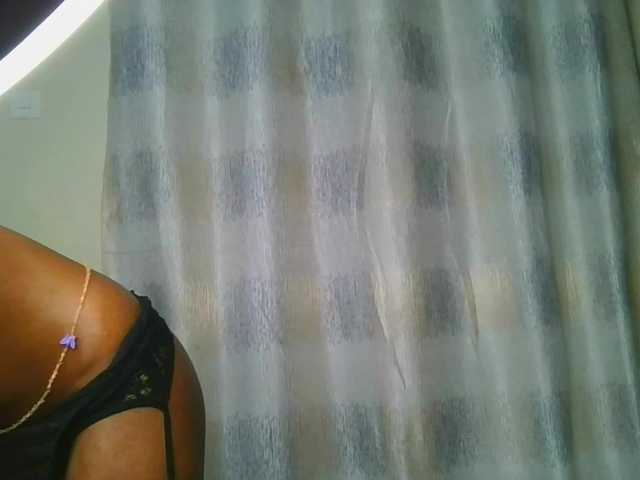 Hornylisa's BongaCams show and profile