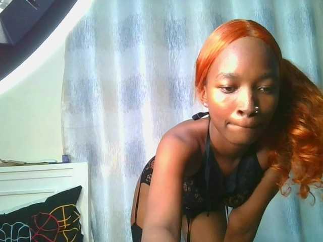 Hornylisa's BongaCams show and profile