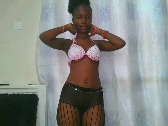 Hornylisa's BongaCams show and profile