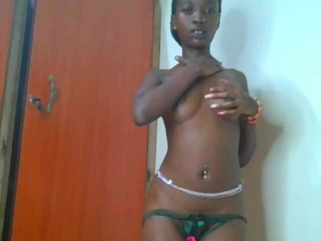 Hornylisa's BongaCams show and profile