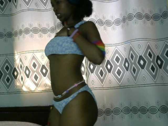 Hornylisa's BongaCams show and profile