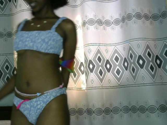 Hornylisa's BongaCams show and profile