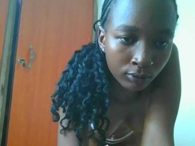 Hornylisa's BongaCams show and profile