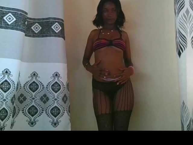 Hornylisa's BongaCams show and profile