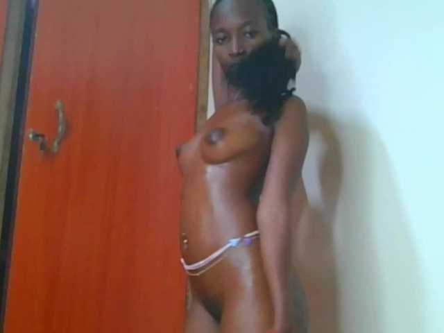 Hornylisa's BongaCams show and profile