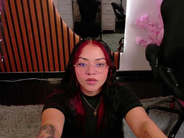 Melanyx-x's BongaCams show and profile