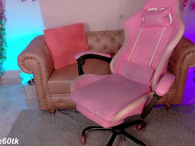  Melanyx-x chat room