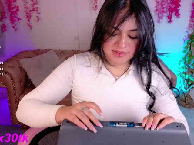 live chatroom Melanyx-x