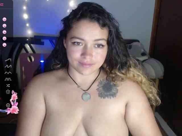 AliaGarcia webcam