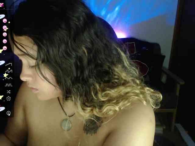 AliaGarcia webcam