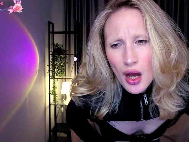 LexieSun webcam