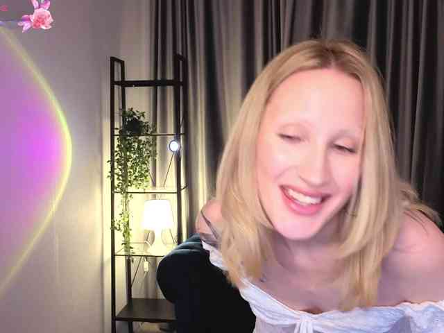 LexieSun webcam