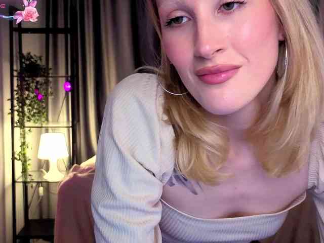 LexieSun webcam