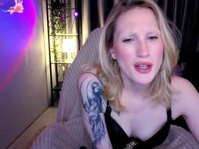 LexieSun webcam