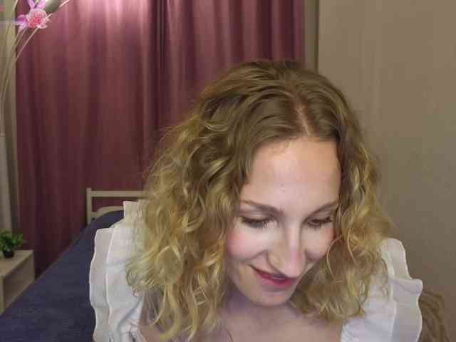 LexieSun webcam