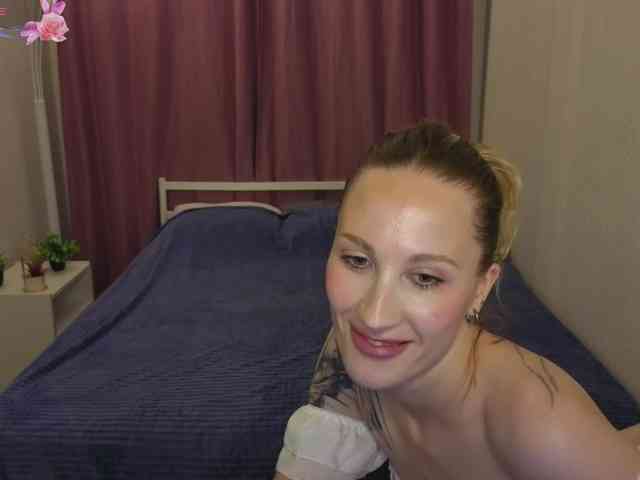 live cam show LexieSun