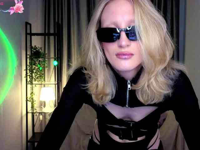 LexieSun webcam
