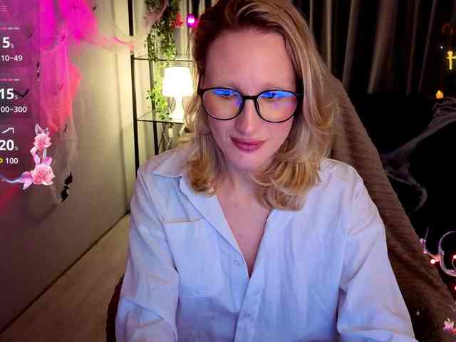 LexieSun webcam