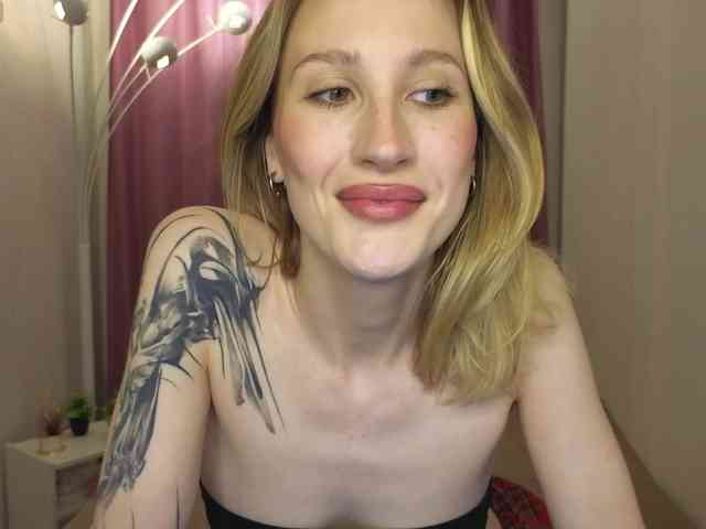 LexieSun webcam